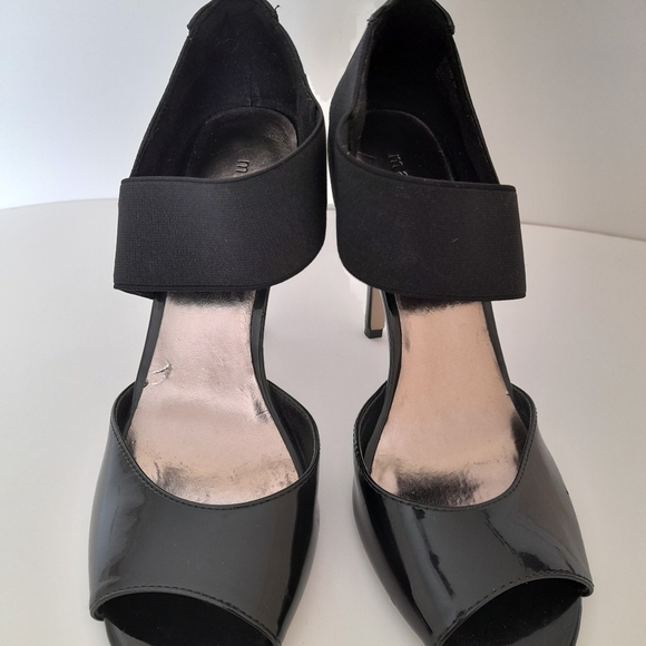 Madden Girl Patent Peep Toe Pumps Black - Picture 2 of 6